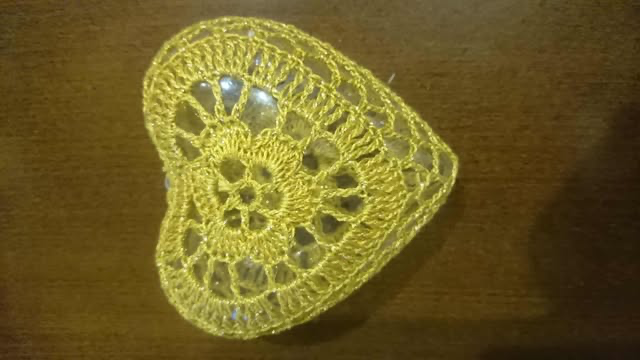 Ozdoba choinkowa szydełkowa