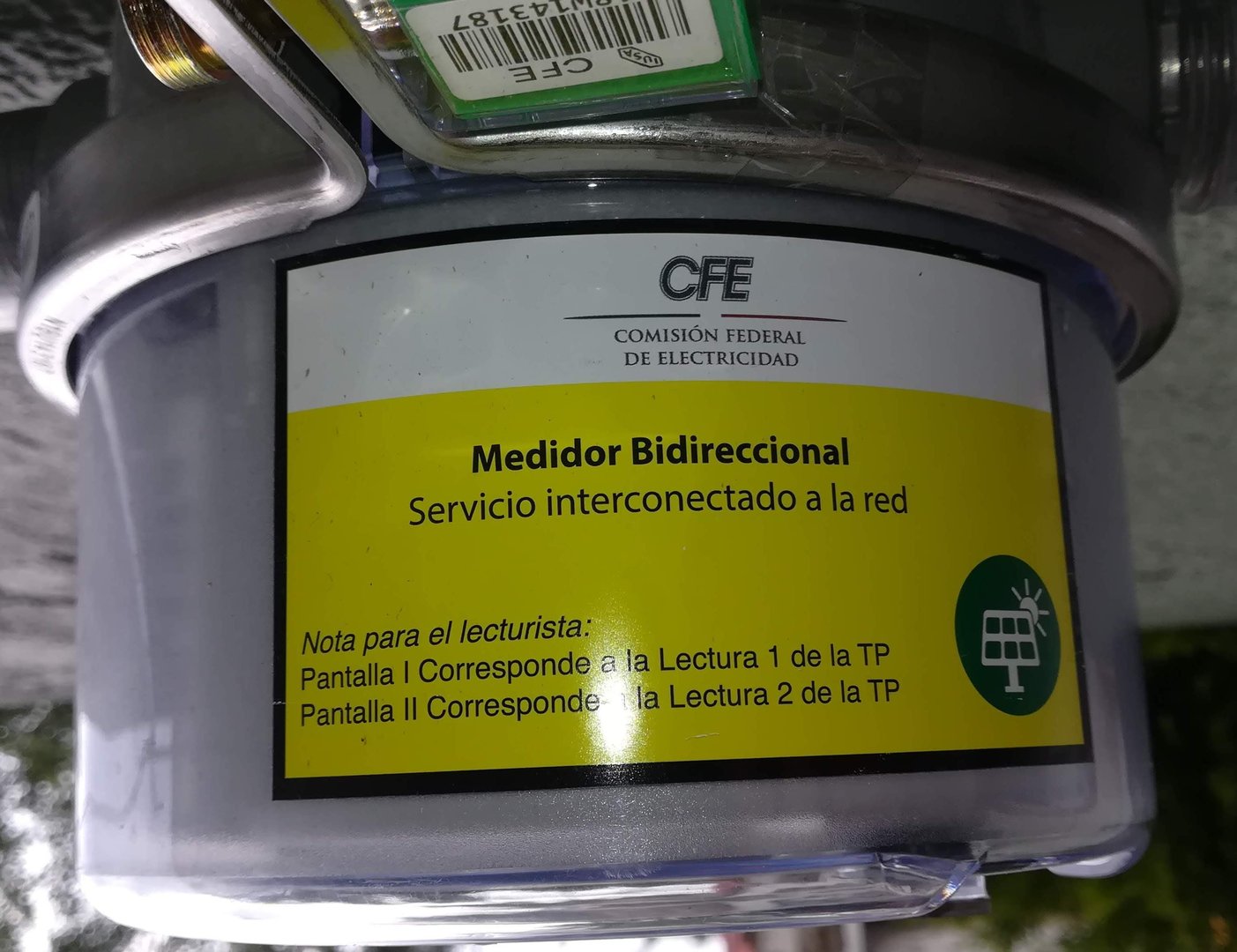 Medidor bidireccional CFE para sistemas fotovoltaicos