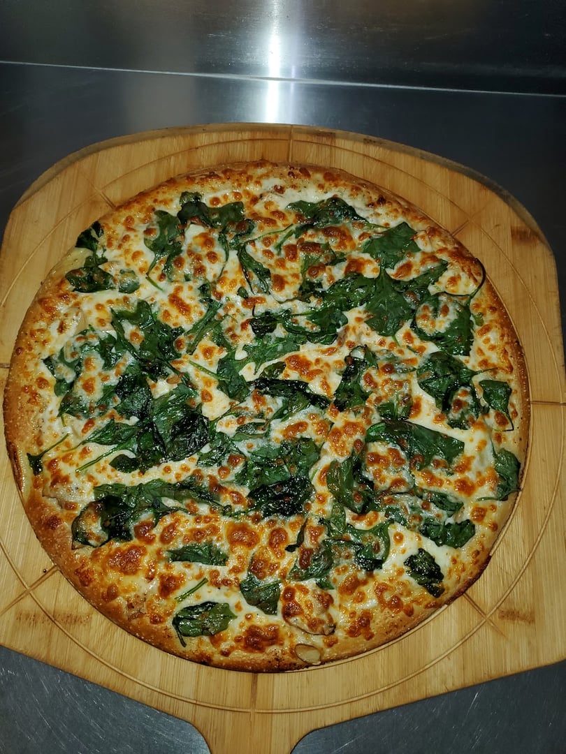 Spinach Chicken Pizza