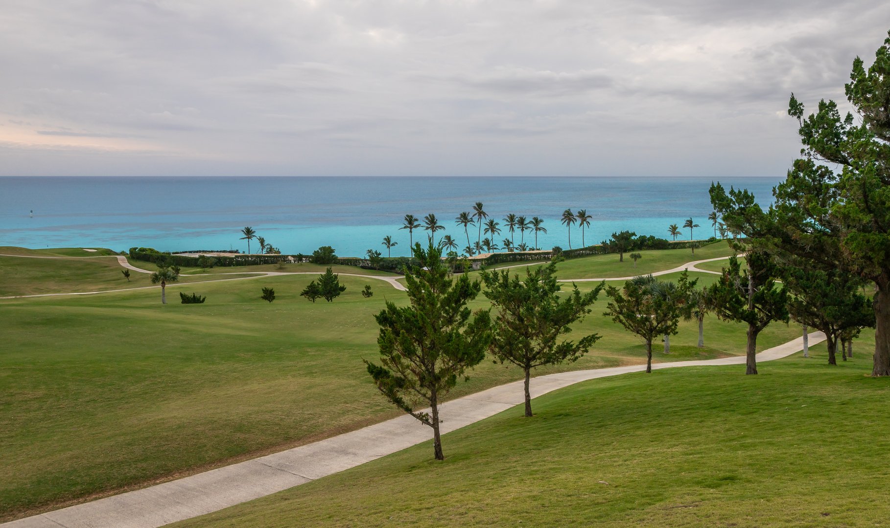 Exposure of a Golf Course in Bermuda, with amazing views over the Atlantic Ocean