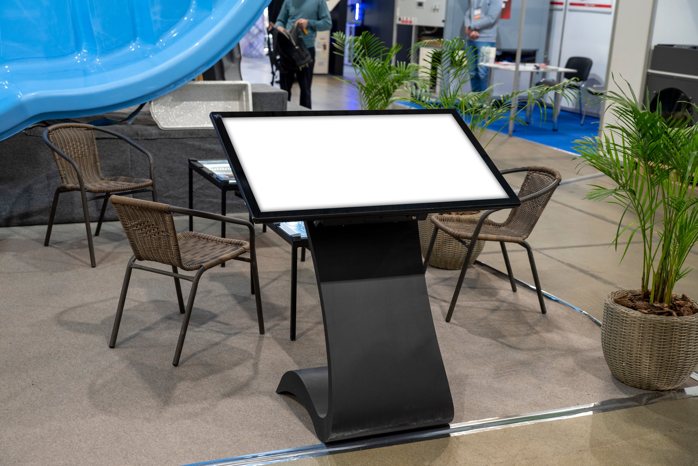 Monitor screen for customers choosing to order food and beverages