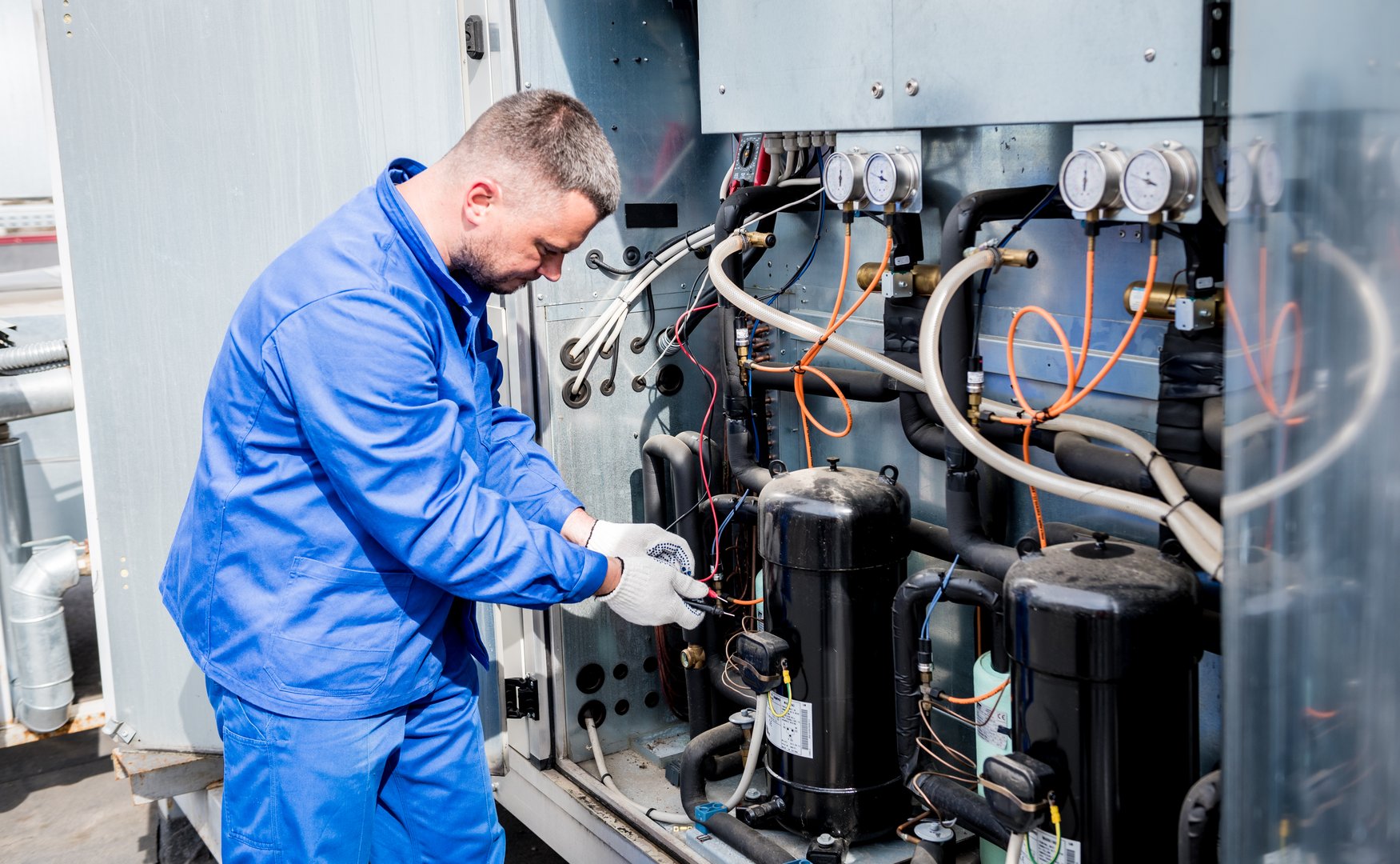 Resistance test of temperature sensors in the cooling supply section of the ventilation unit.