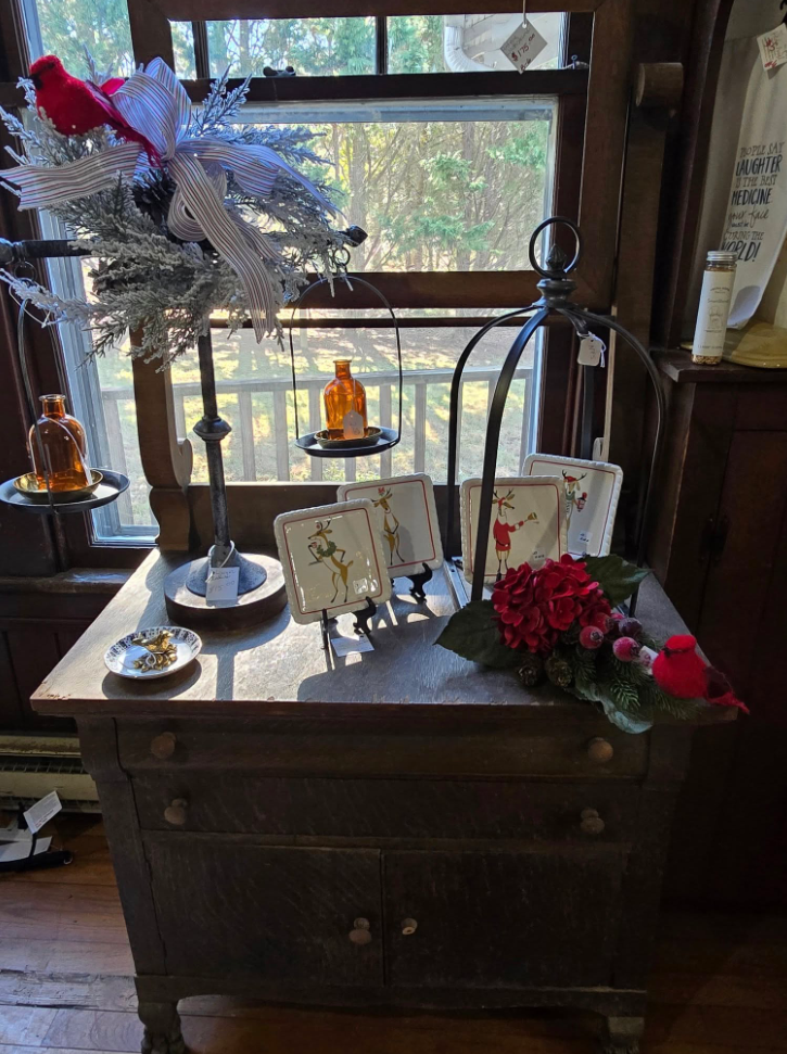 Store gallery showcase