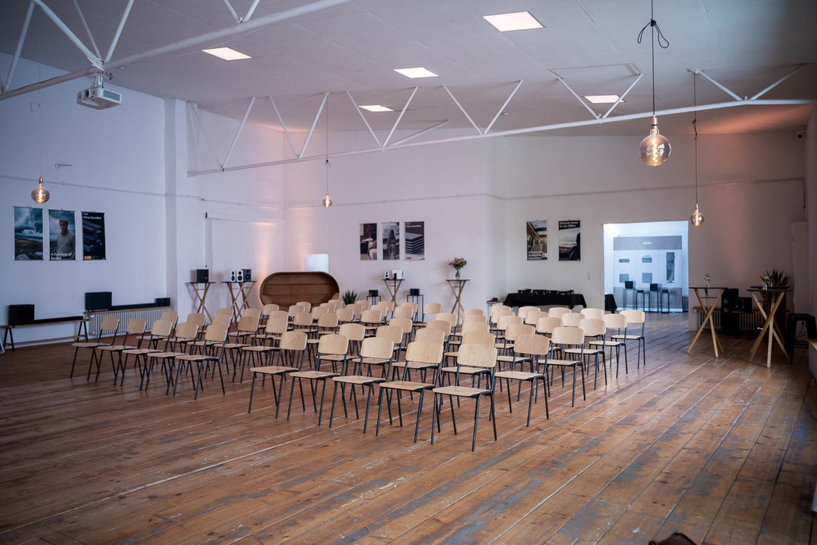 jamo holding limited produktpräsentation im g3 studio münchen