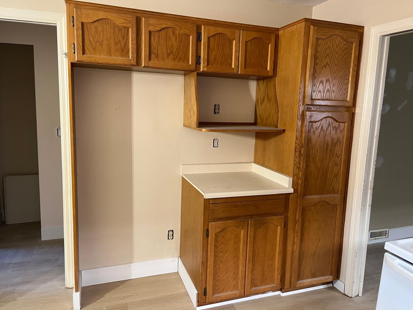 Before - Living room before painting