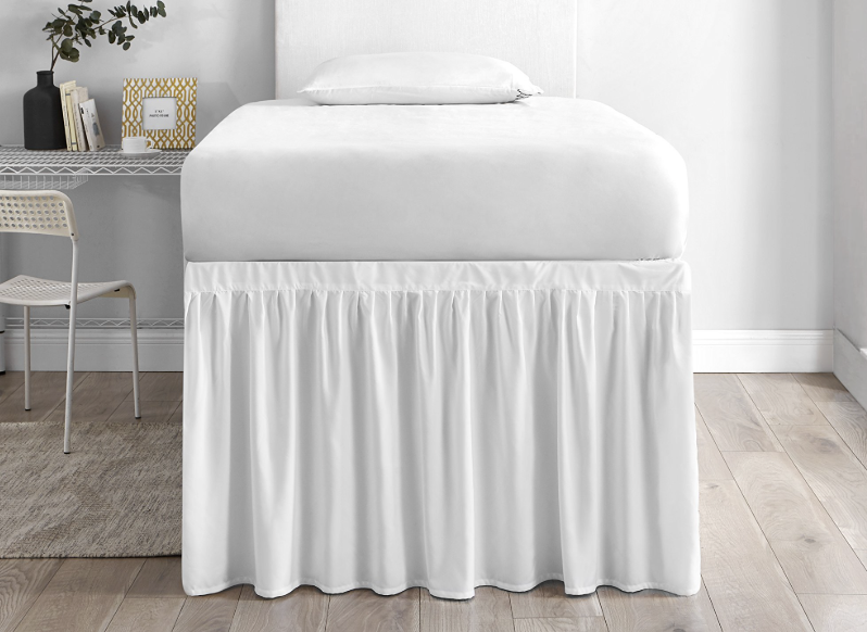 Bedskirt for dorm bed