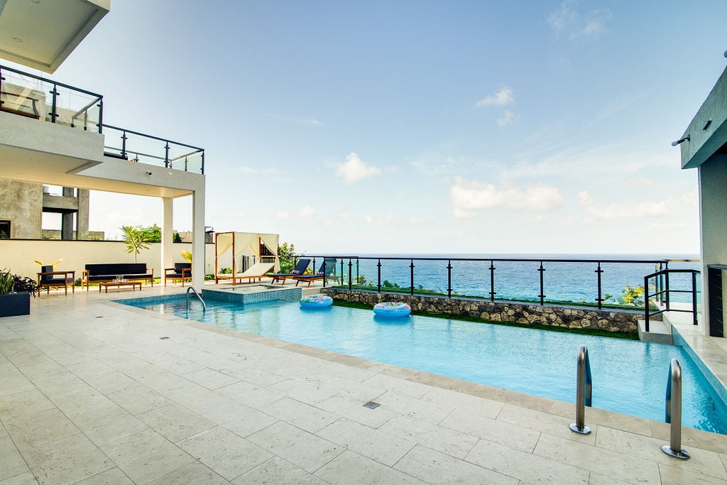 Vista Sol Mar Main View