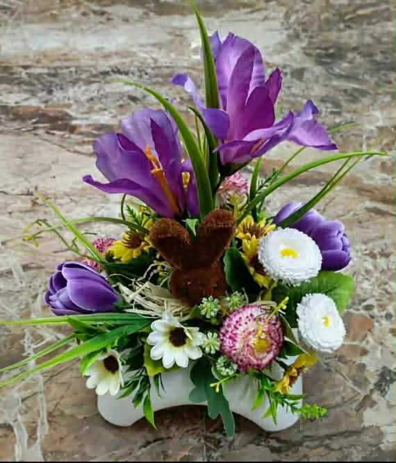 Wielkanocna kompozycja kwiatowa