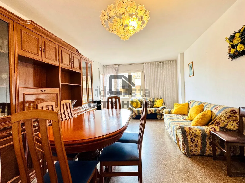 Piso en venta en CL Pau Casals, Montblanc