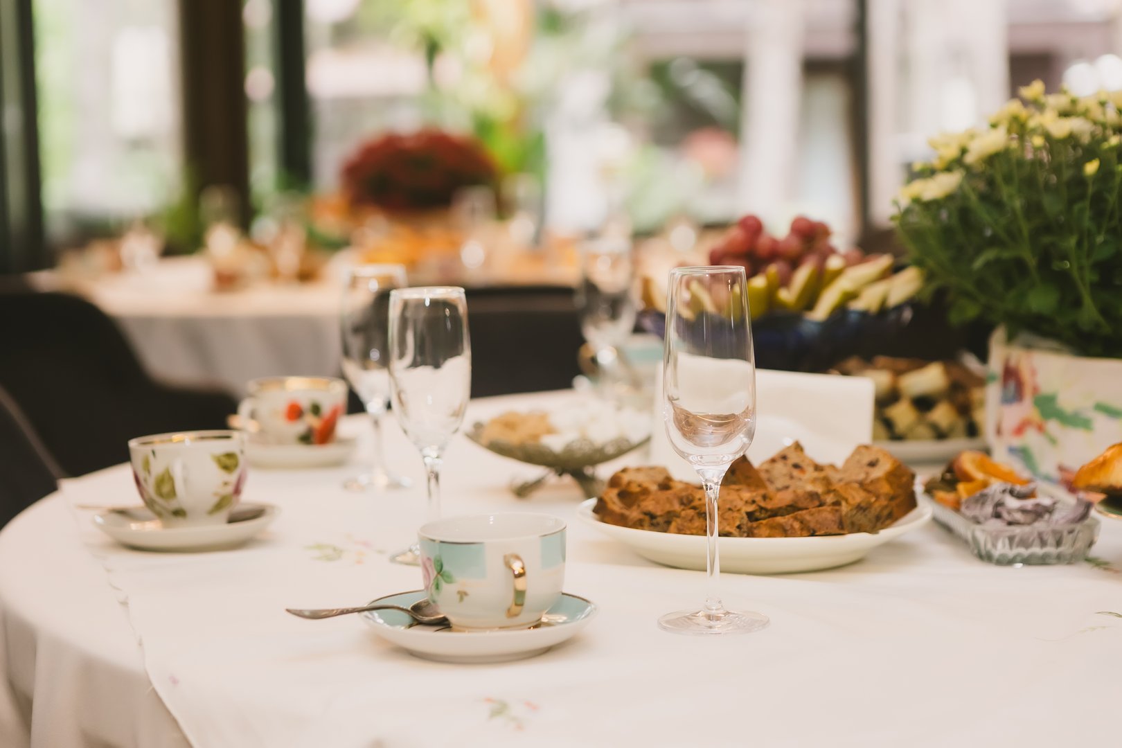 A sophisticated venue prepared for a corporate event, business conference, or formal gala. Concept for hospitality, catering, and event planning.