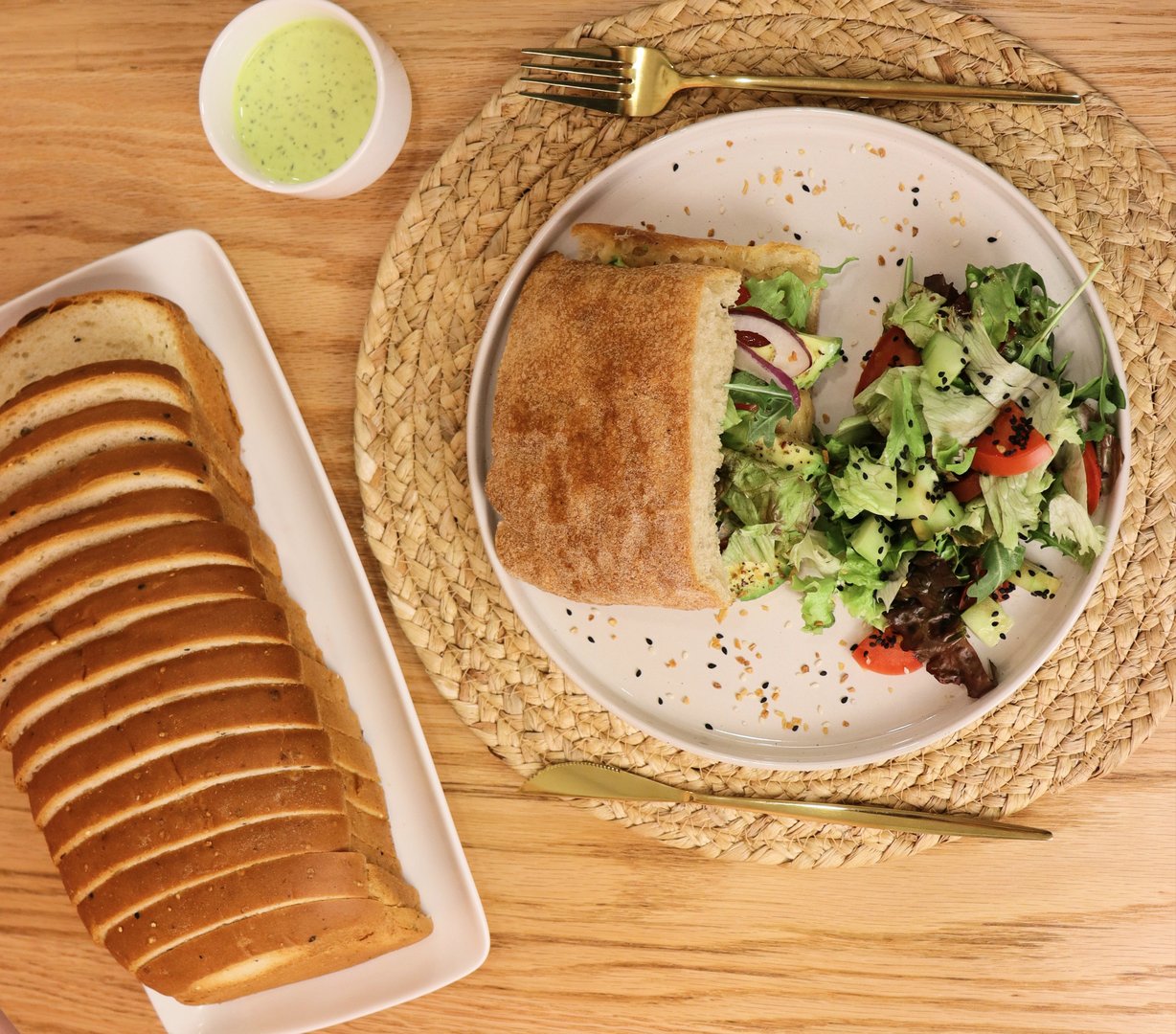 Pan artesanal de nopal con linaza