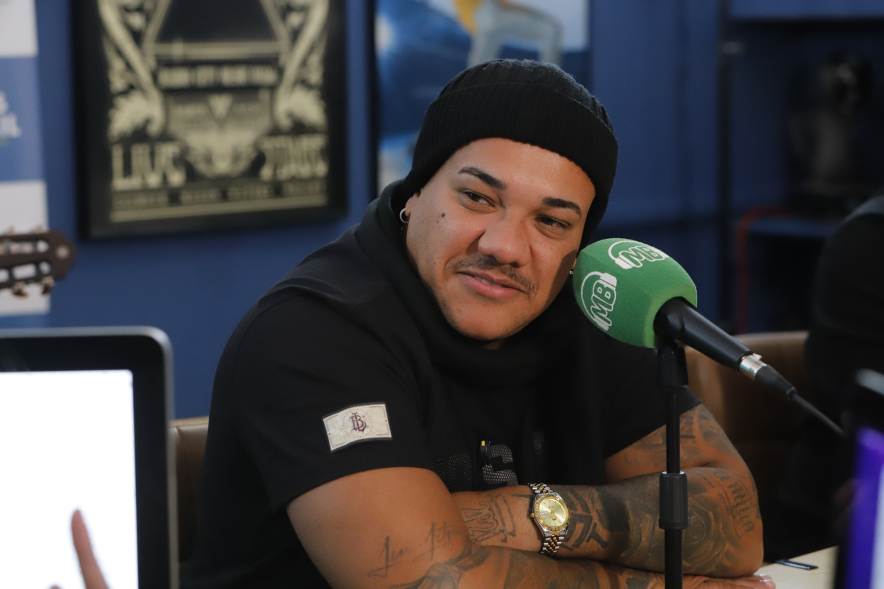 Estúdio Rádio Mais Brazil UK