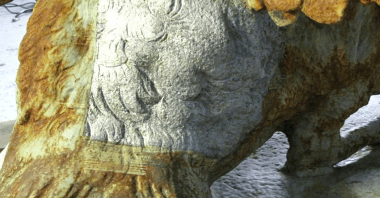 Laser rust cleaning sculpture cast iron restoration