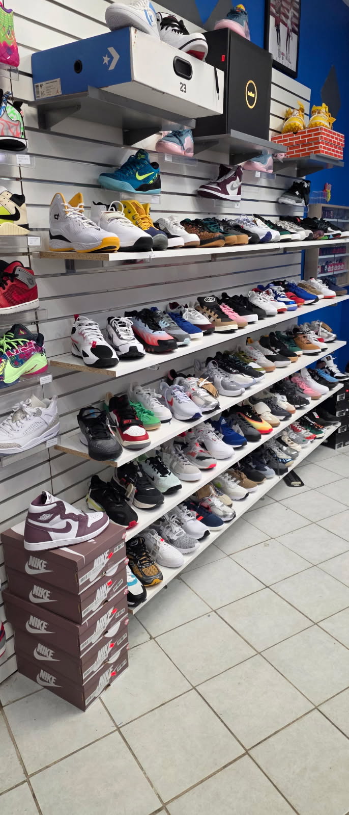 Premium Sneakers Style