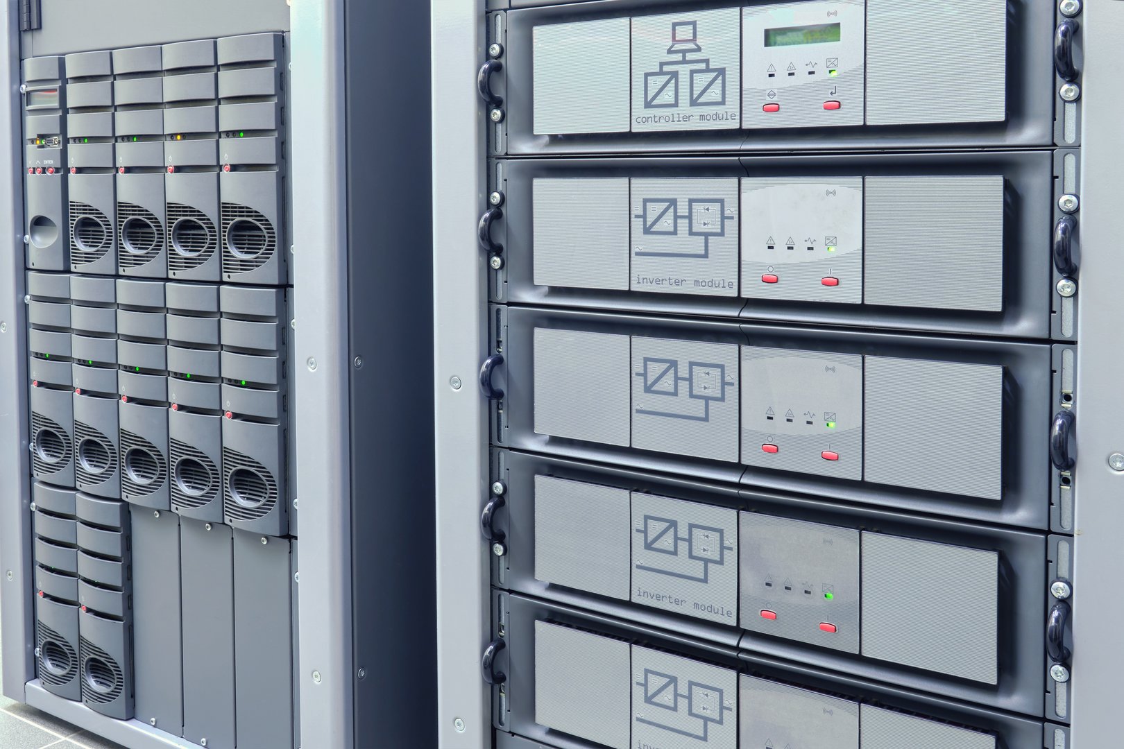 Control panel on the UPS module displays important information about the power supply status.