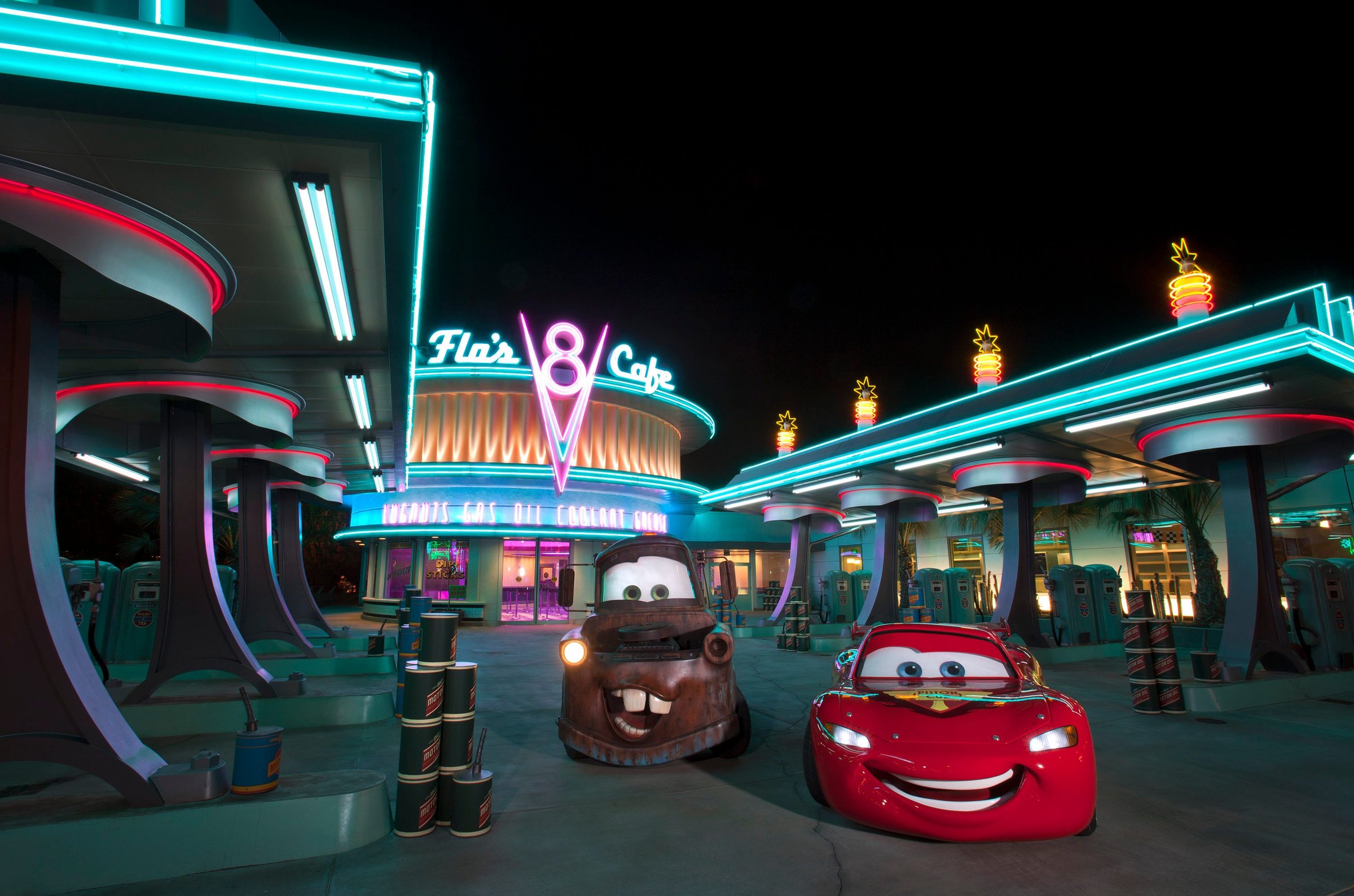 Lightning McQueen y Mater en Cars Land