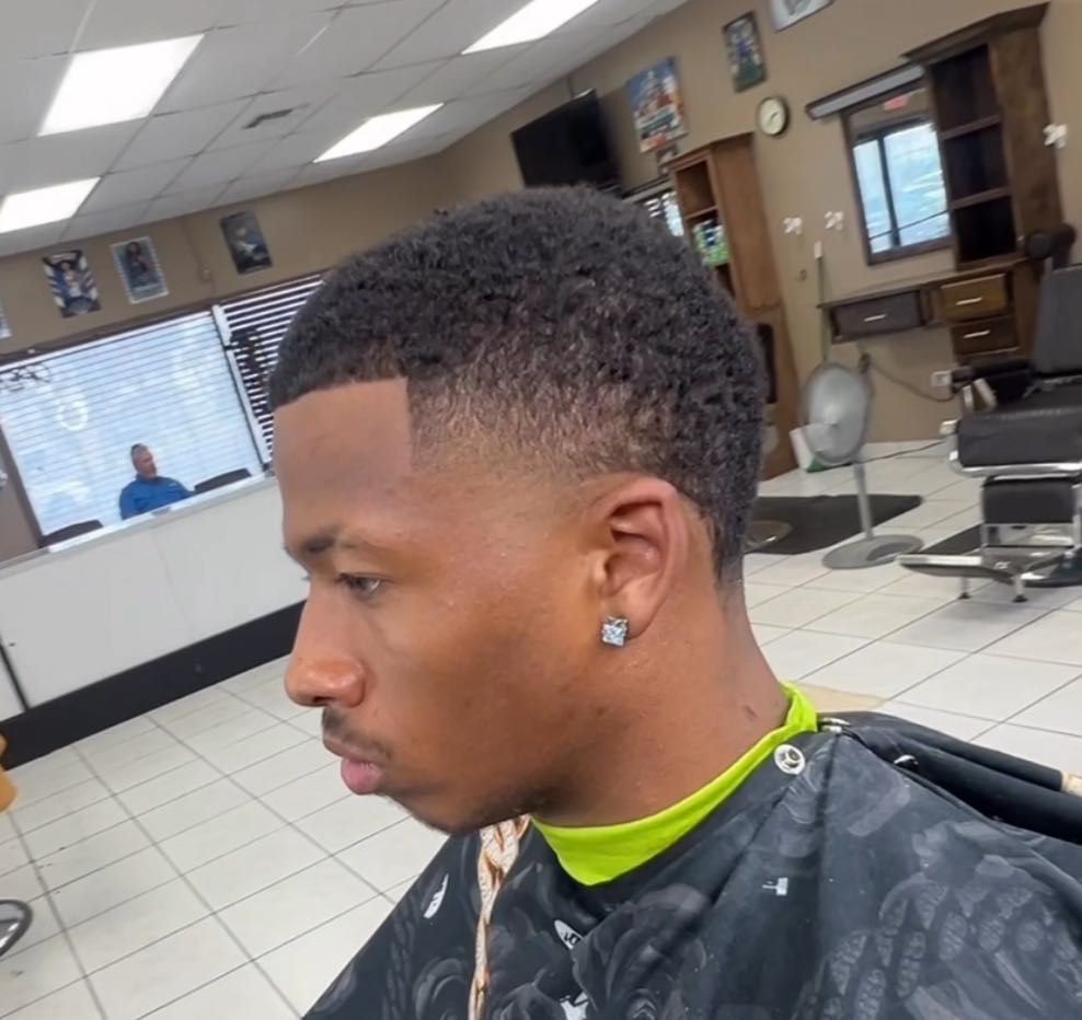 The Palms Barber Shop beard grooming service