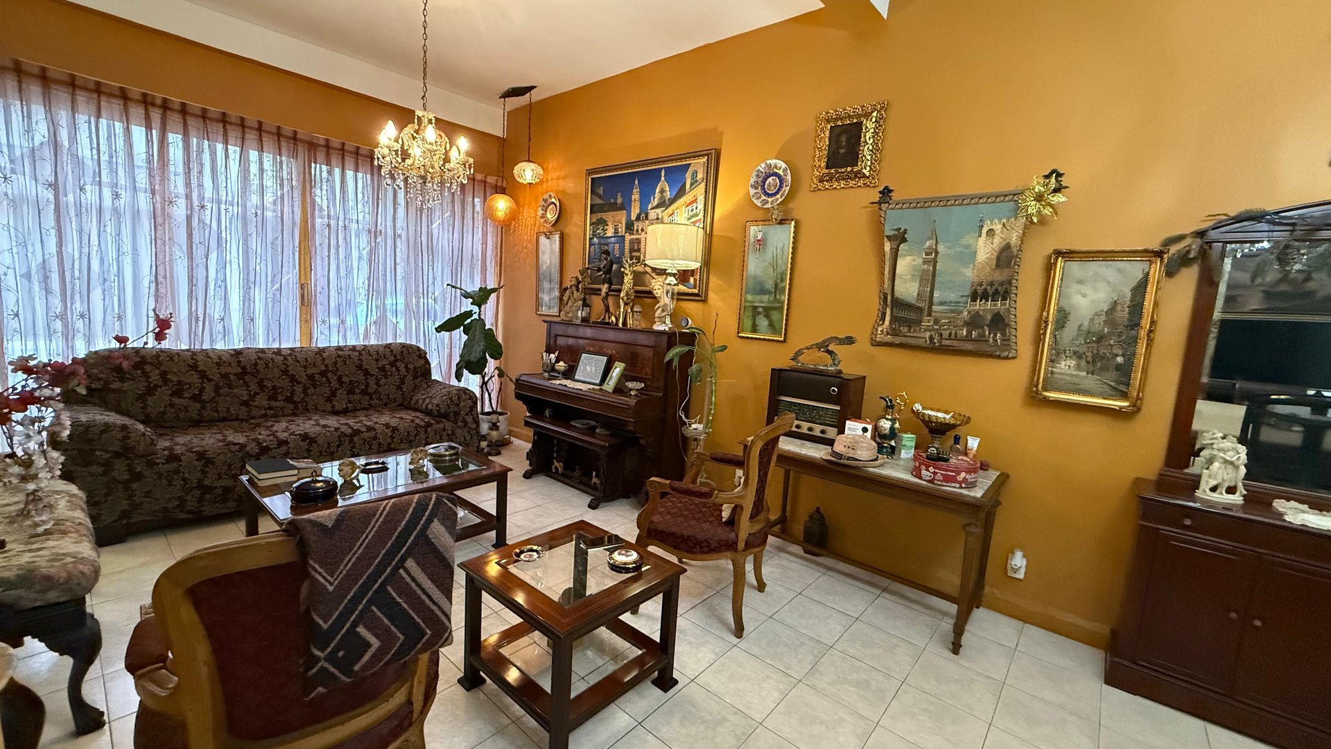 Sala de la casa en Privada Marte