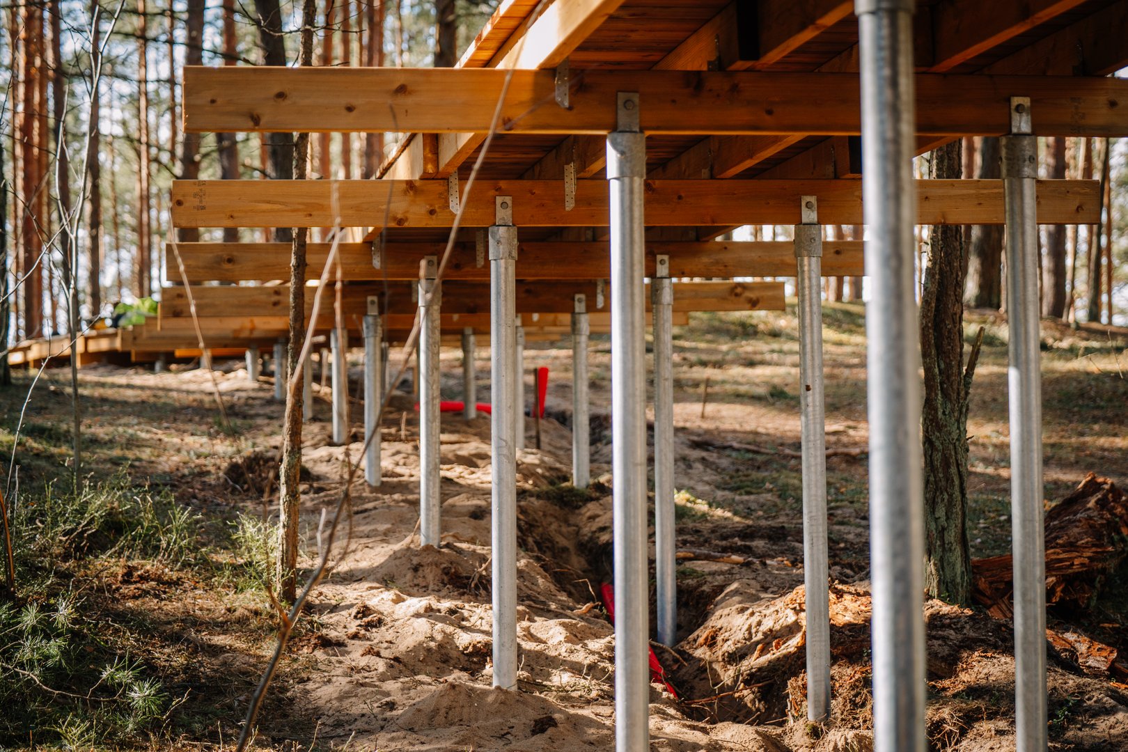 Pier and beam foundation structure