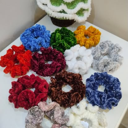 Scrunchies szydełkowe