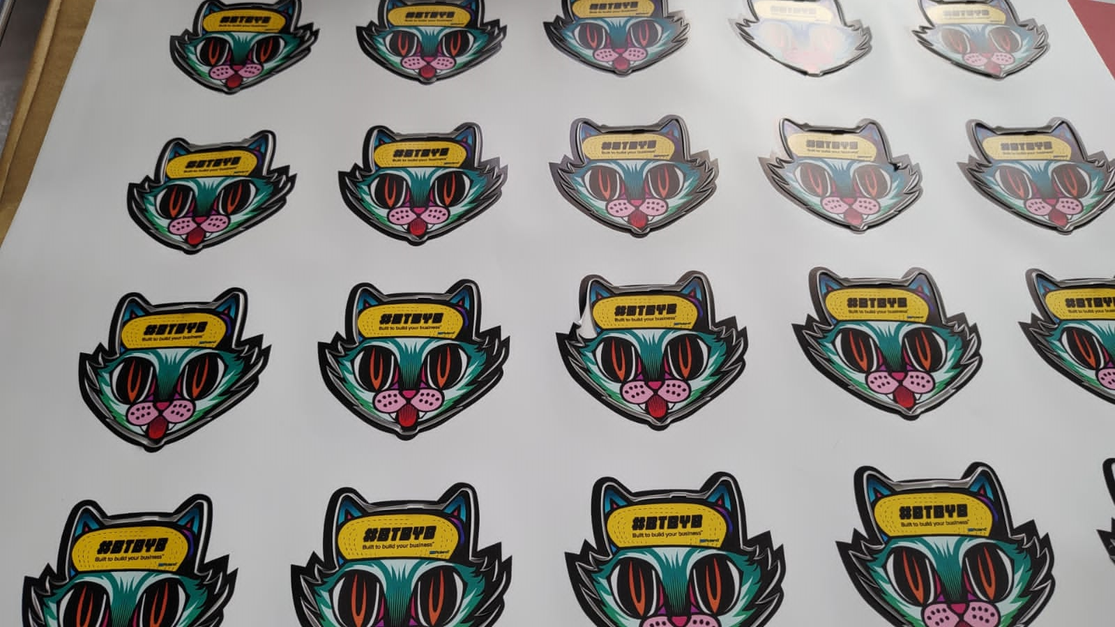 Stickers personalizados mediocorte acabado mate premium - etiquetas profesionales