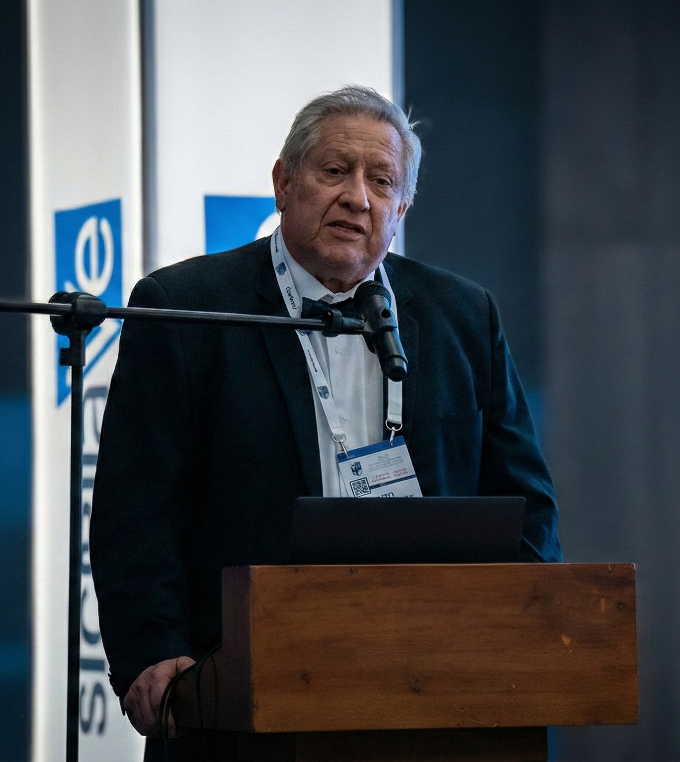 Dr. Patricio Freire - Dermatólogo Especialista