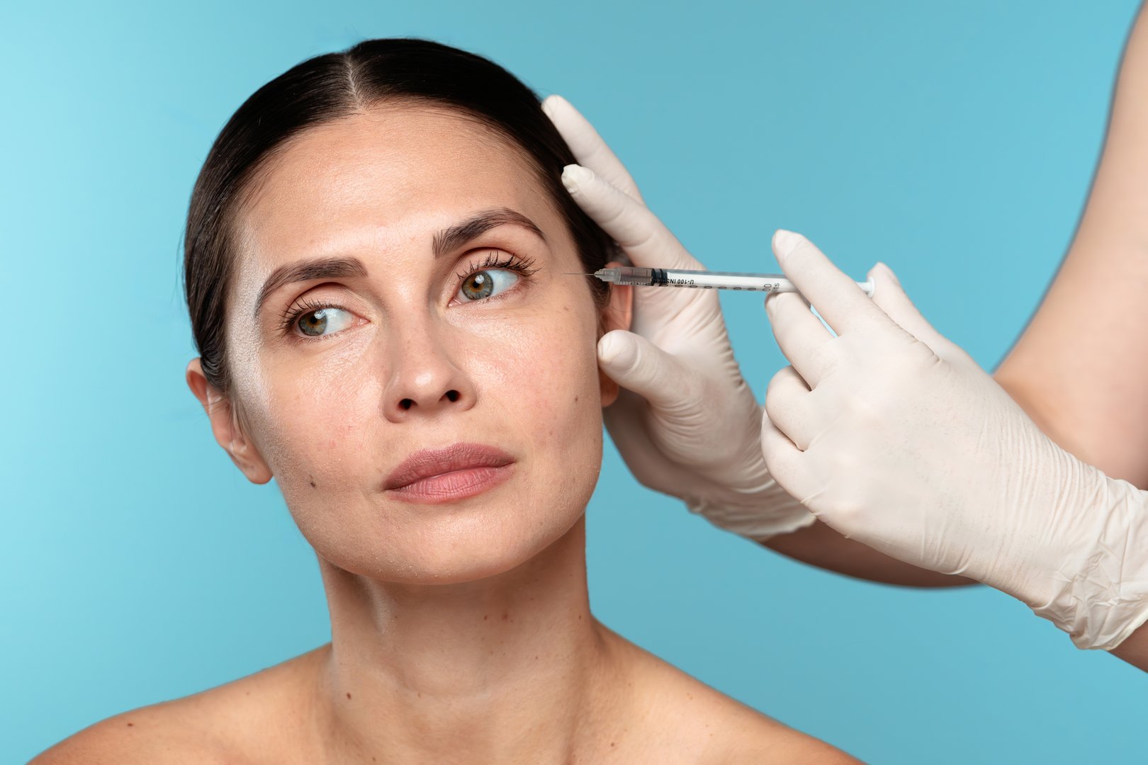 Tratamiento estético facial para arrugas dinámicas