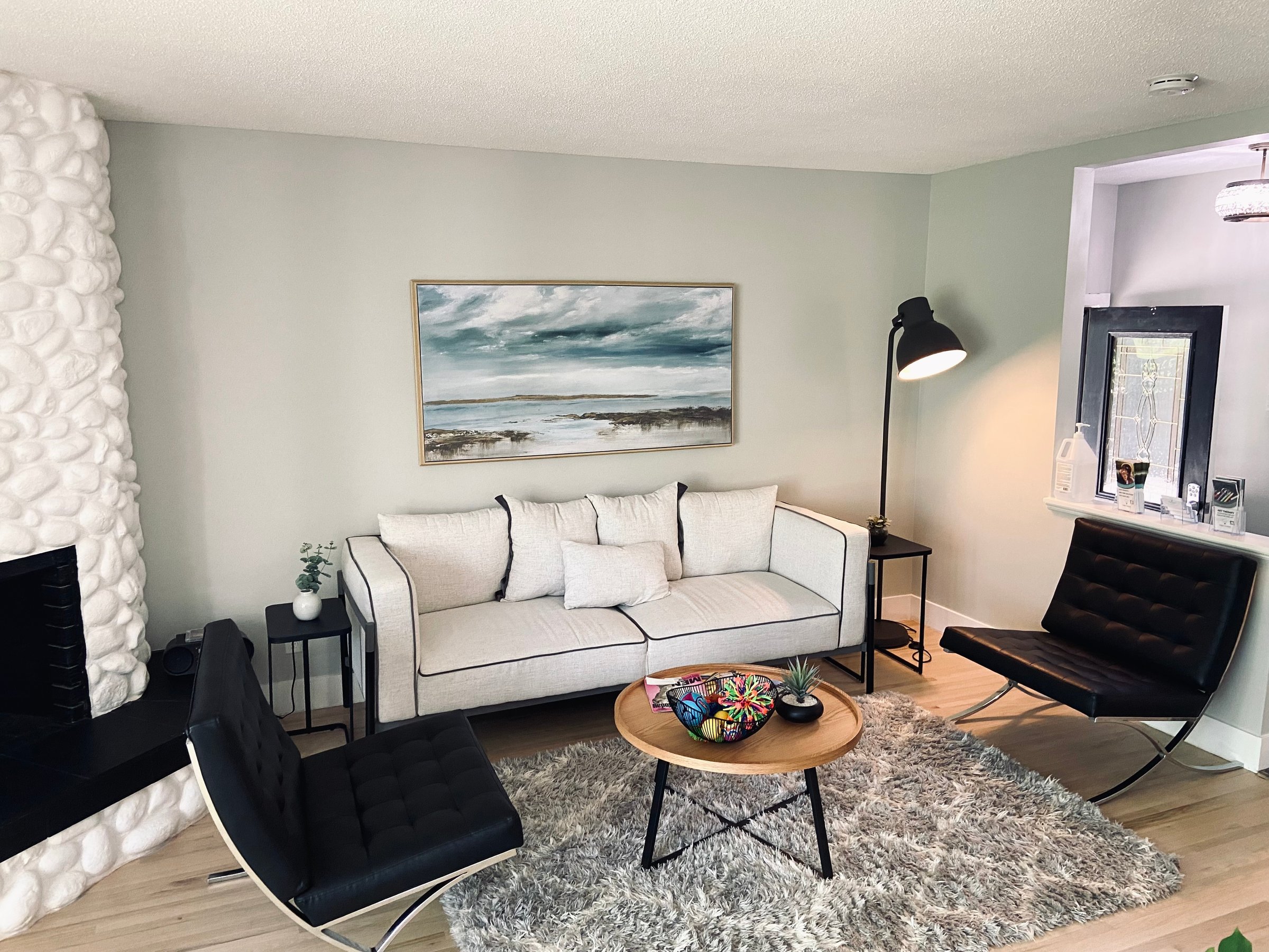 Upper Suite with beautiful open greenspace view