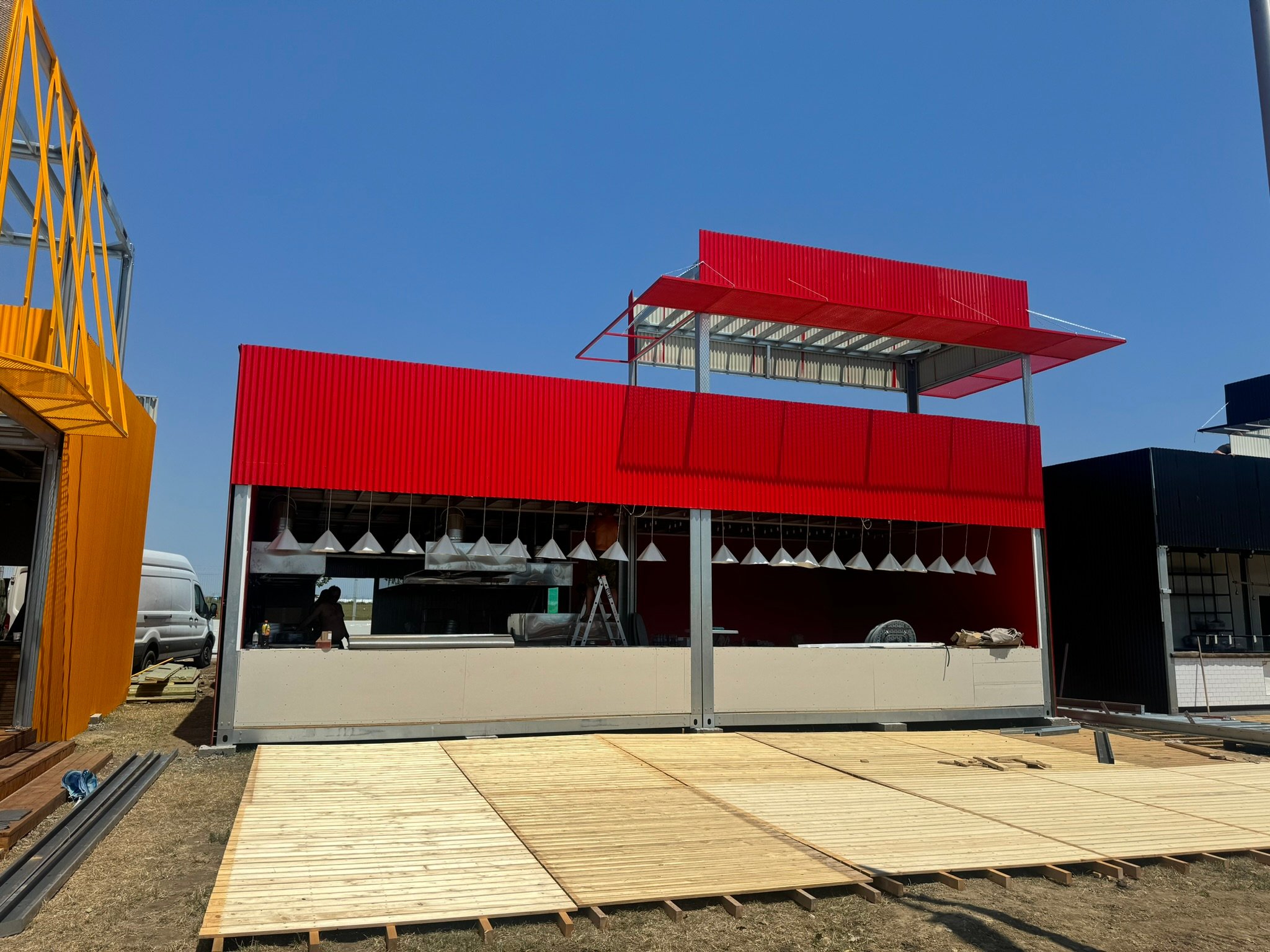 Zona Food Court Beach Please