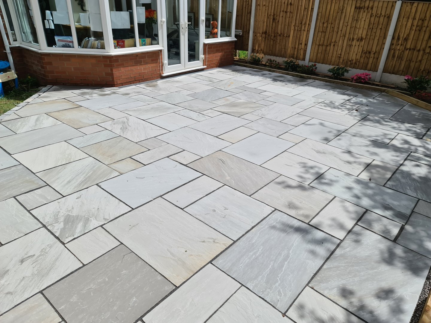 Hard landscaping patio and outdoor living space