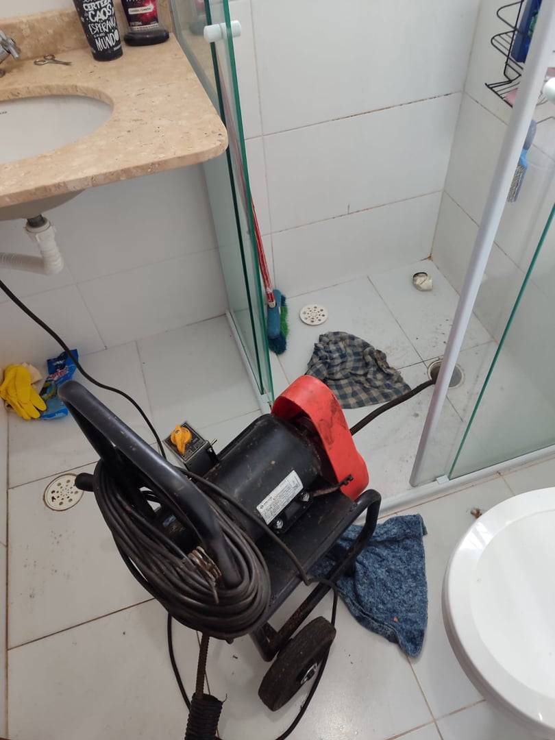 Desentupimento de esgoto