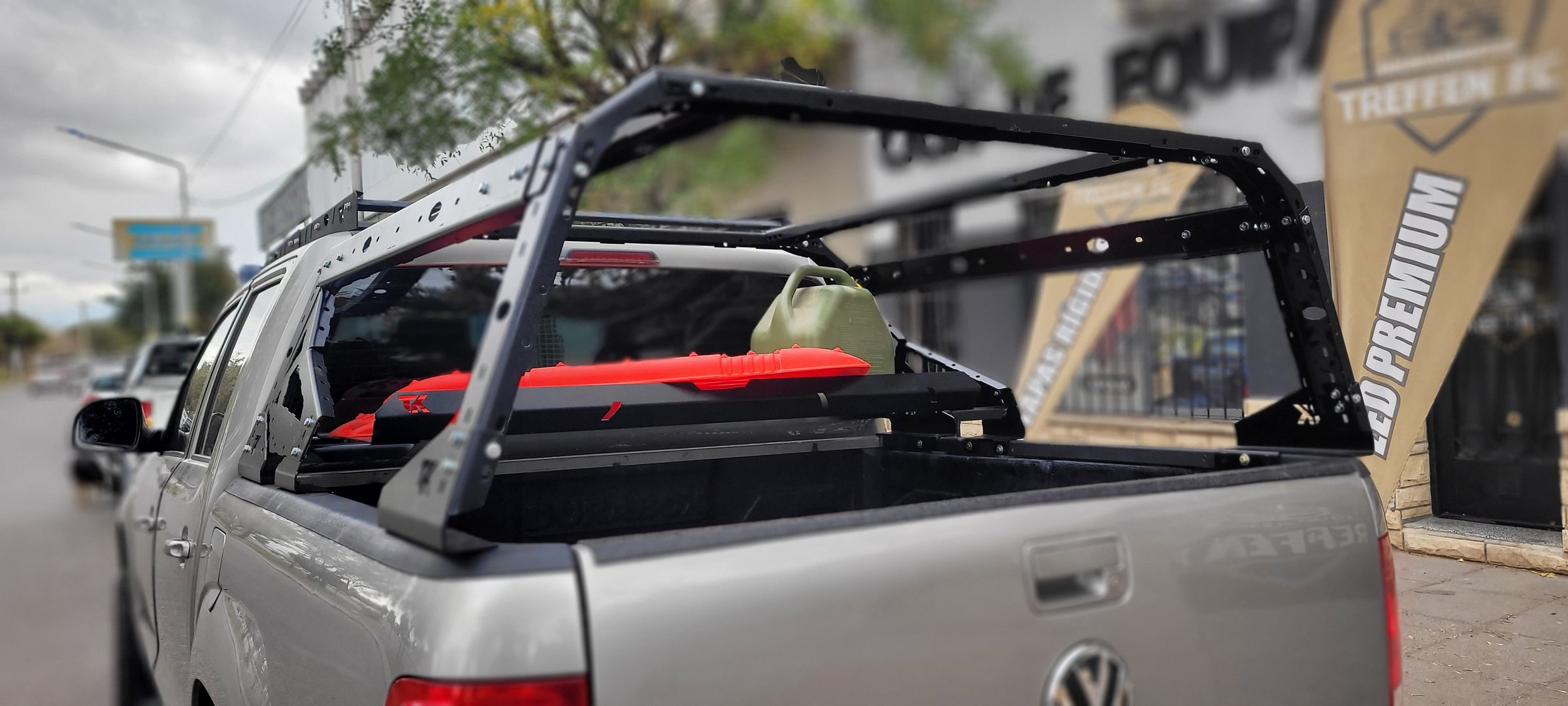 JAULA TÁCTICA COMPLETA CON BANDEJA para Volkswagen Amarok