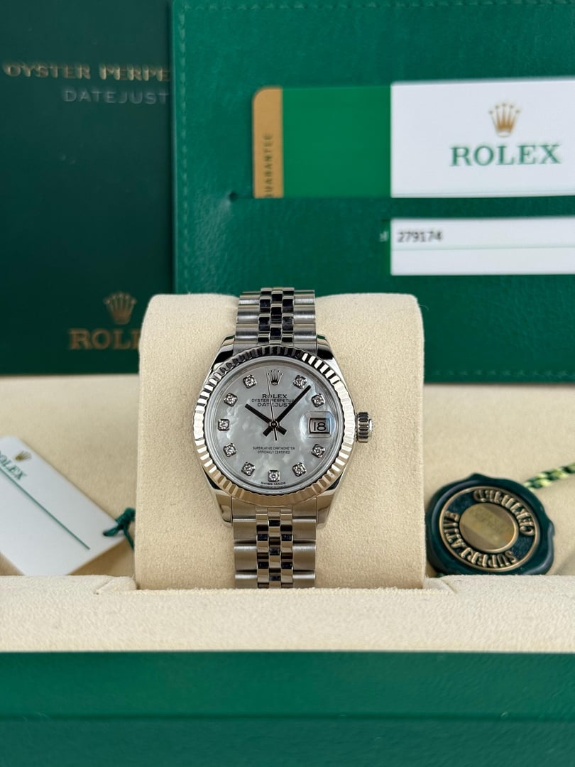 Rolex Datejust 28mm Mother of Pearl Dial