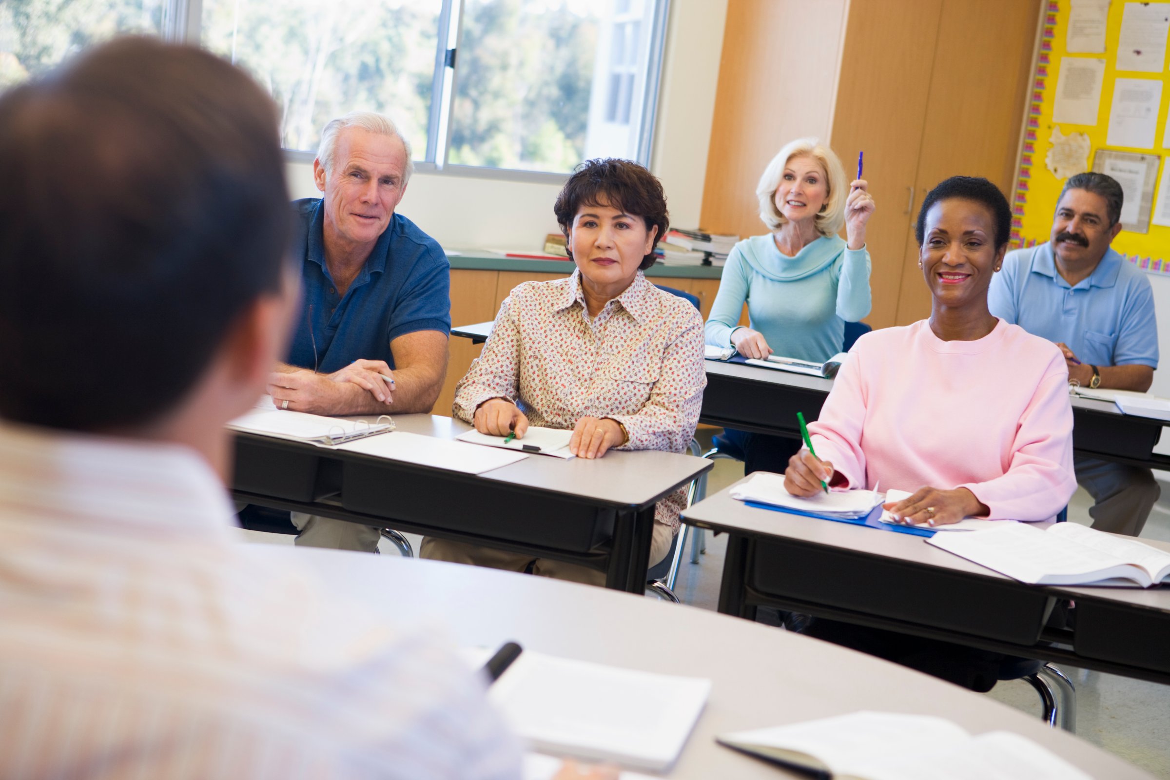 Estudiante en clase de inglés