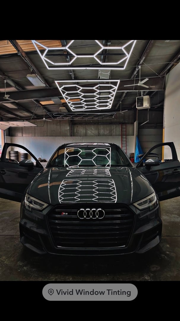 Automotive window tinting service