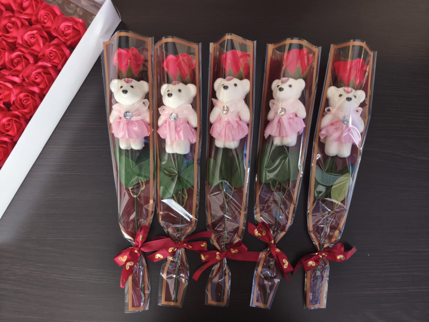 Róże mydlane z misiem