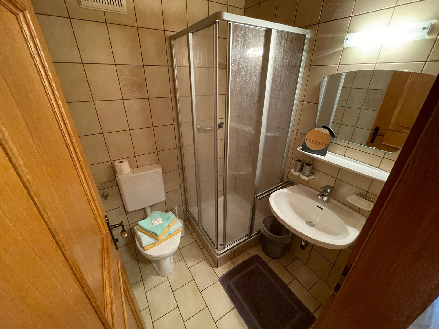 Zimmer 1 Badezimmer