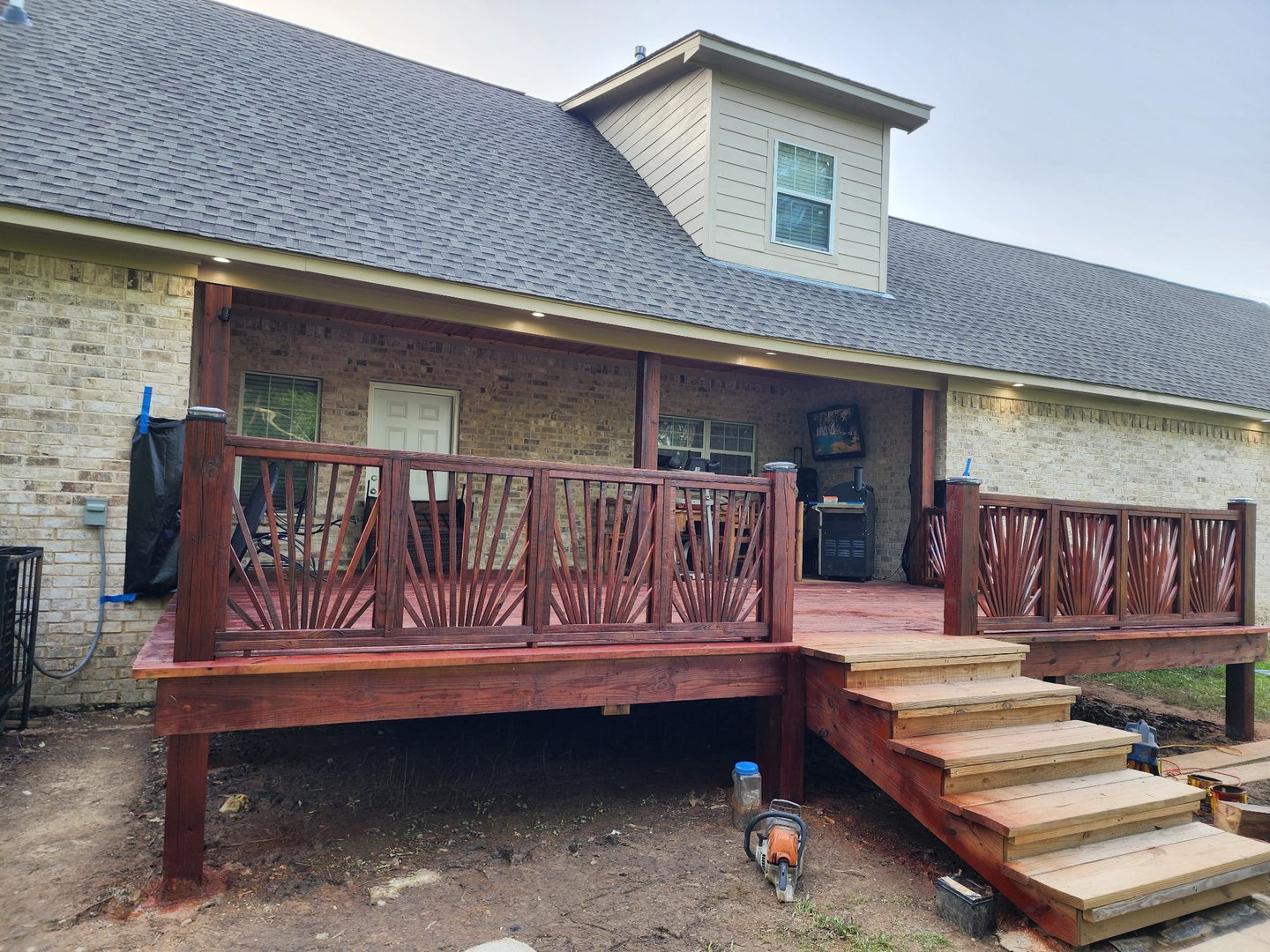 Professional deck construction services by Reed Enterprise Mississippi