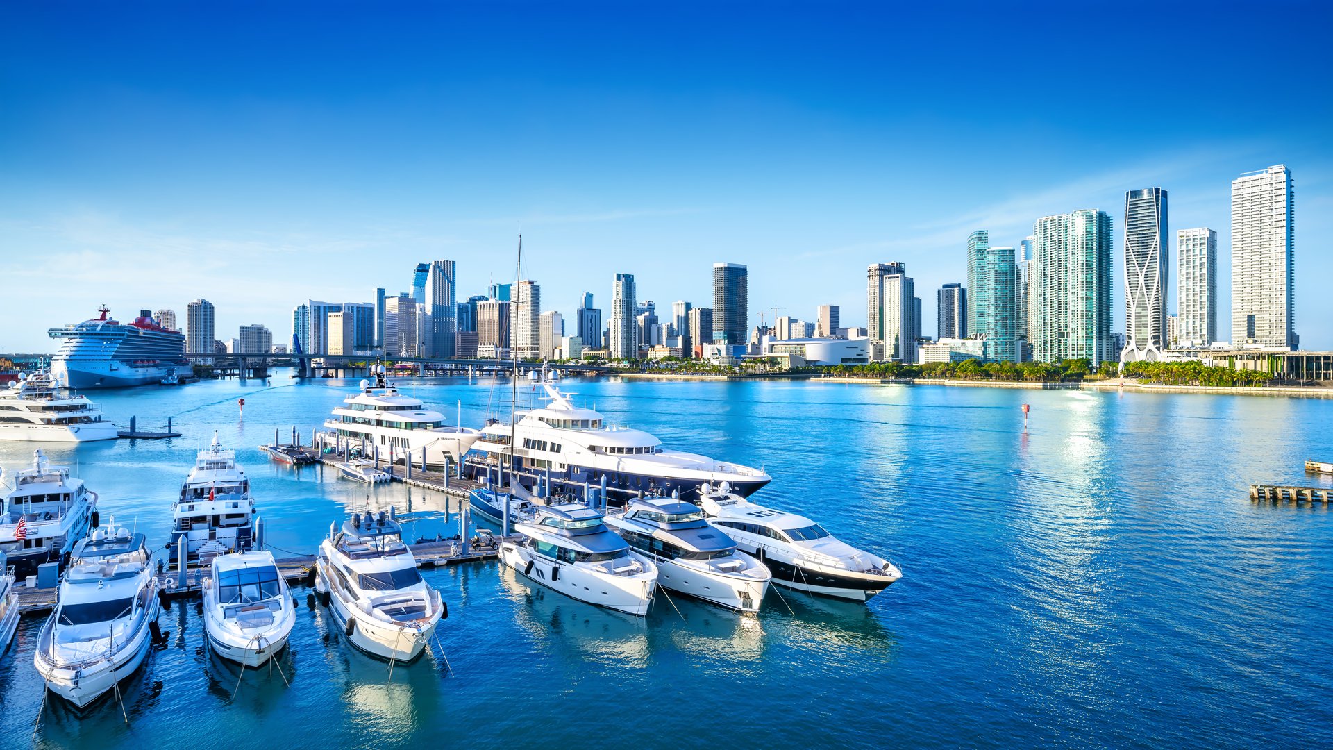 Miami, United States – 20. January 2023: panoramic view at the skyline of miami