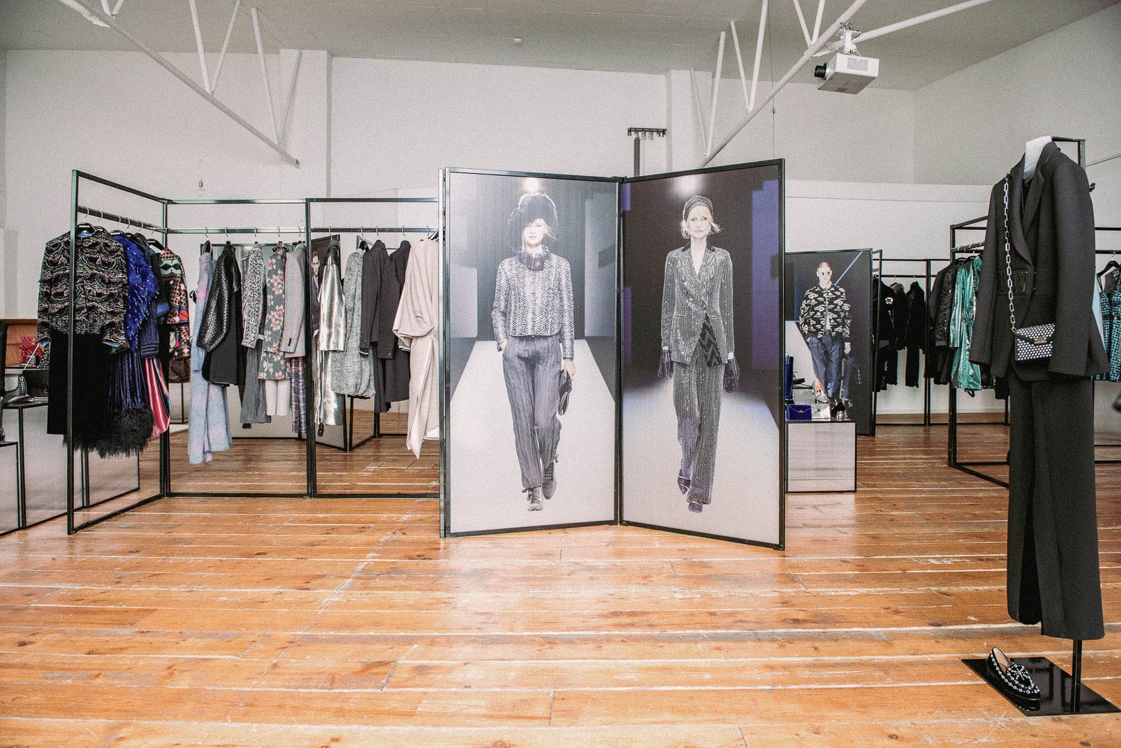 giorgio armani pressepräsentation und showroom im g3 studio münchen