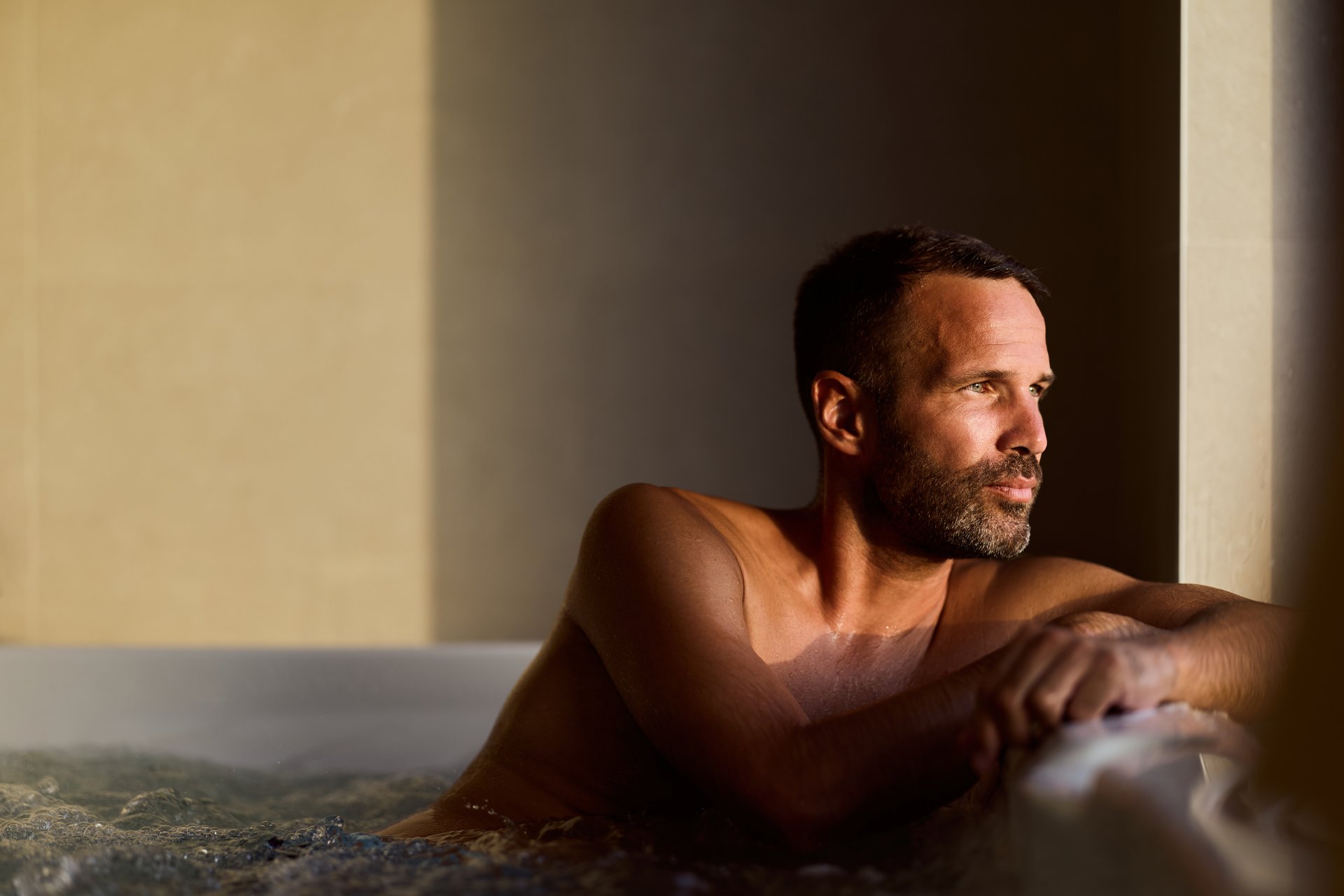 Masajes Kaunis - Masaje tántrico lingam con técnicas profesionales Madrid hombres