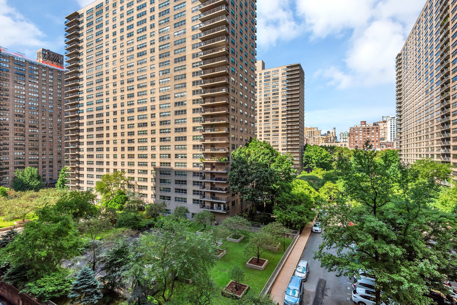 Lincoln Towers Complex