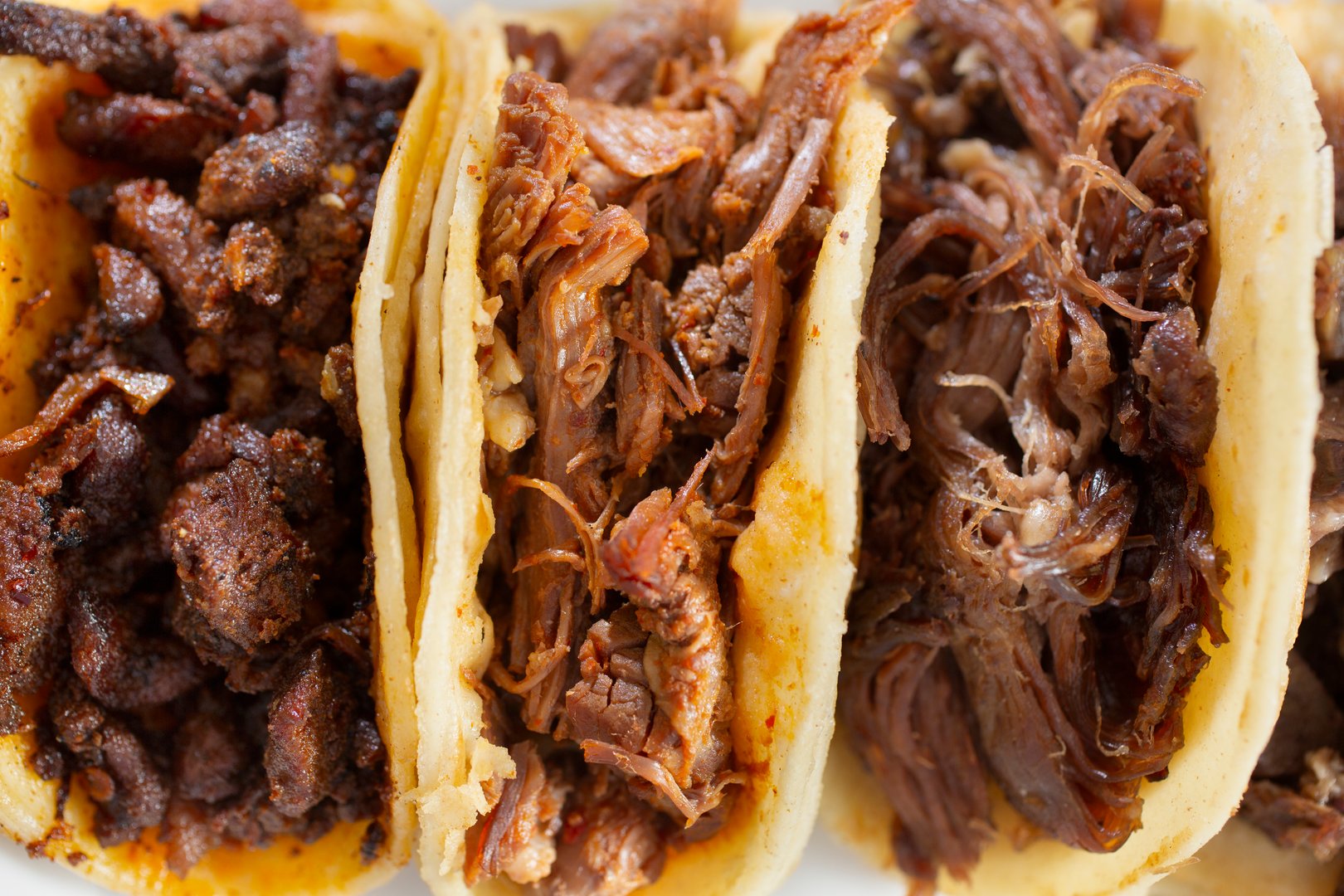 Vista superior de tacos callejeros