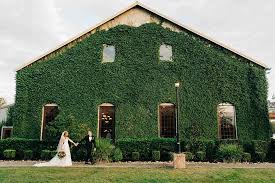 Olde Dobbin Station wedding venue exterior