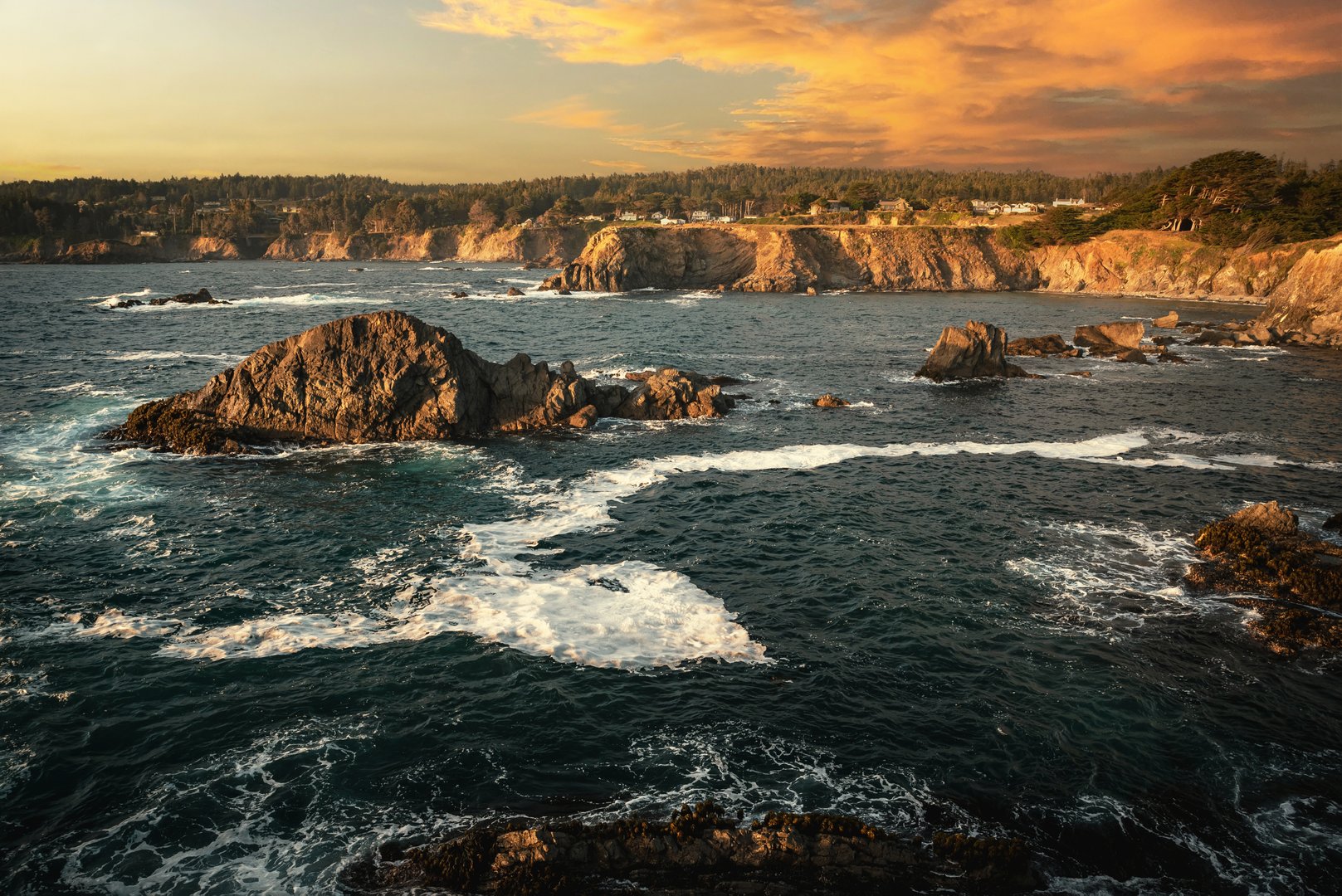 New Zealand luxury retreat properties with coastal and mountain views