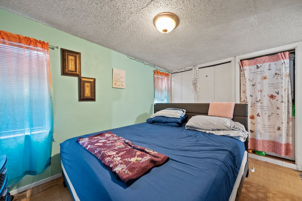 699 Floral Avenue property view