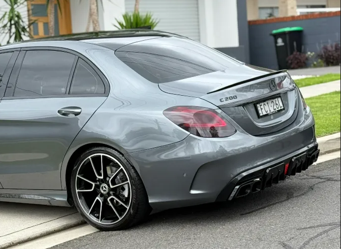 Professional car wrapping service