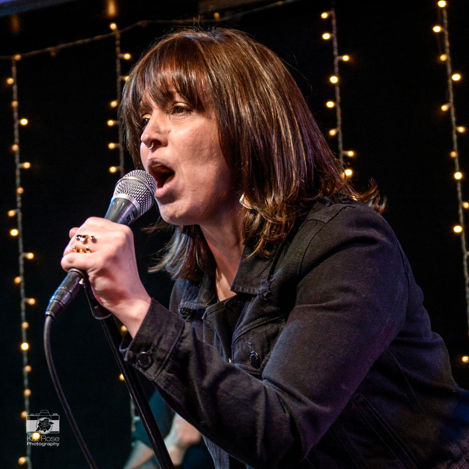 Julia Schlippert - Lead Vocalist