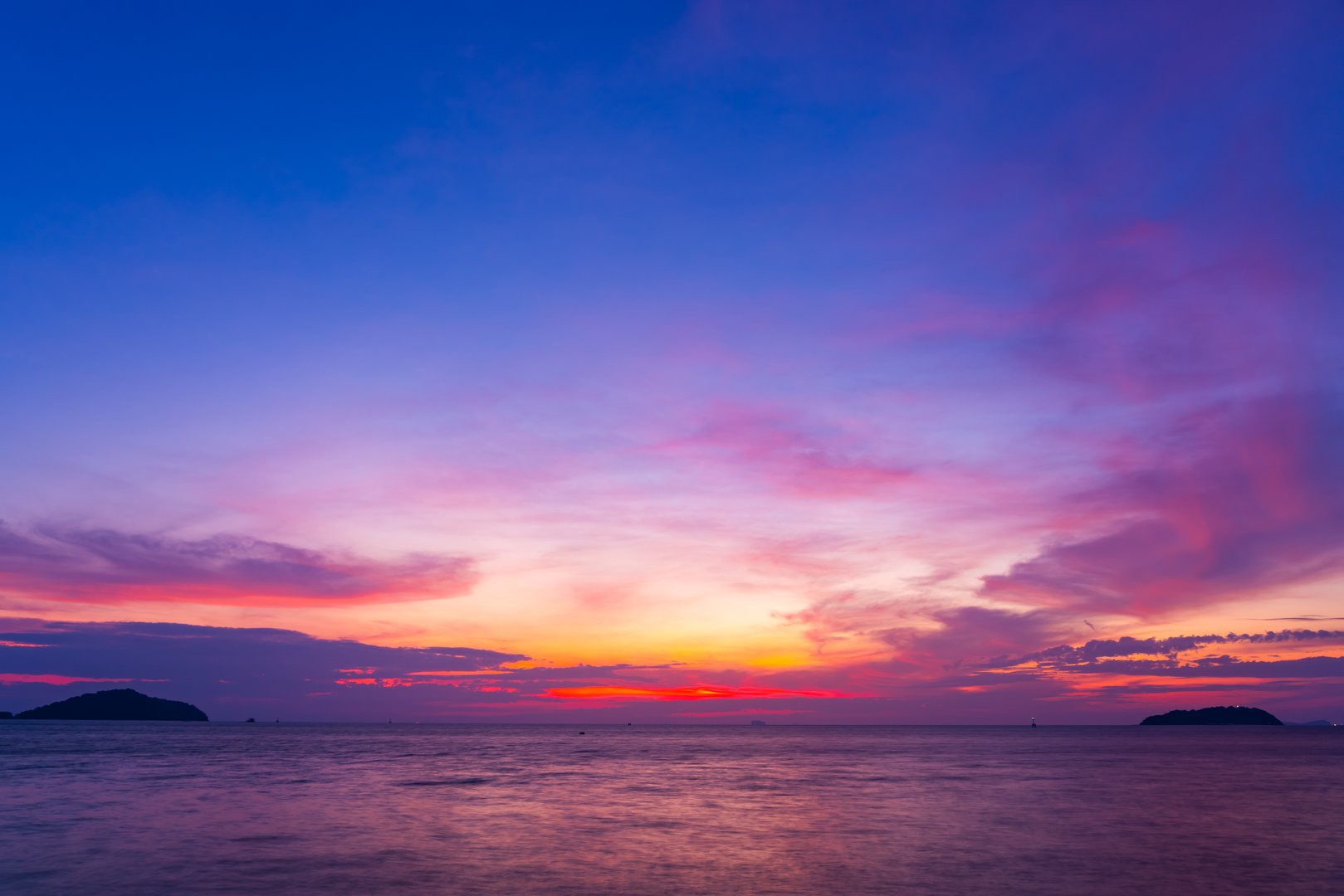 Natürliches Licht über dem Mittelmeer bei Punta Galera