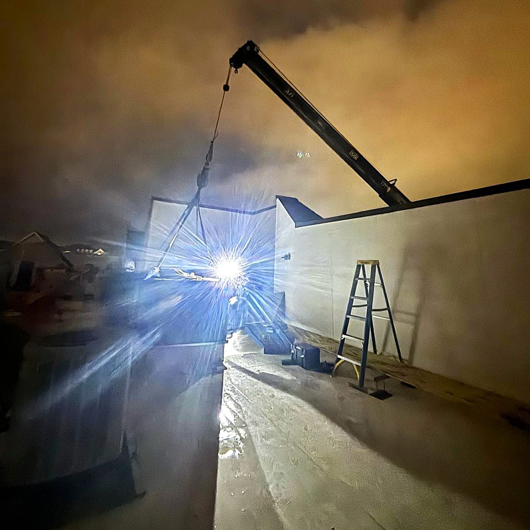 Industrial HVAC rooftop systems project image 9